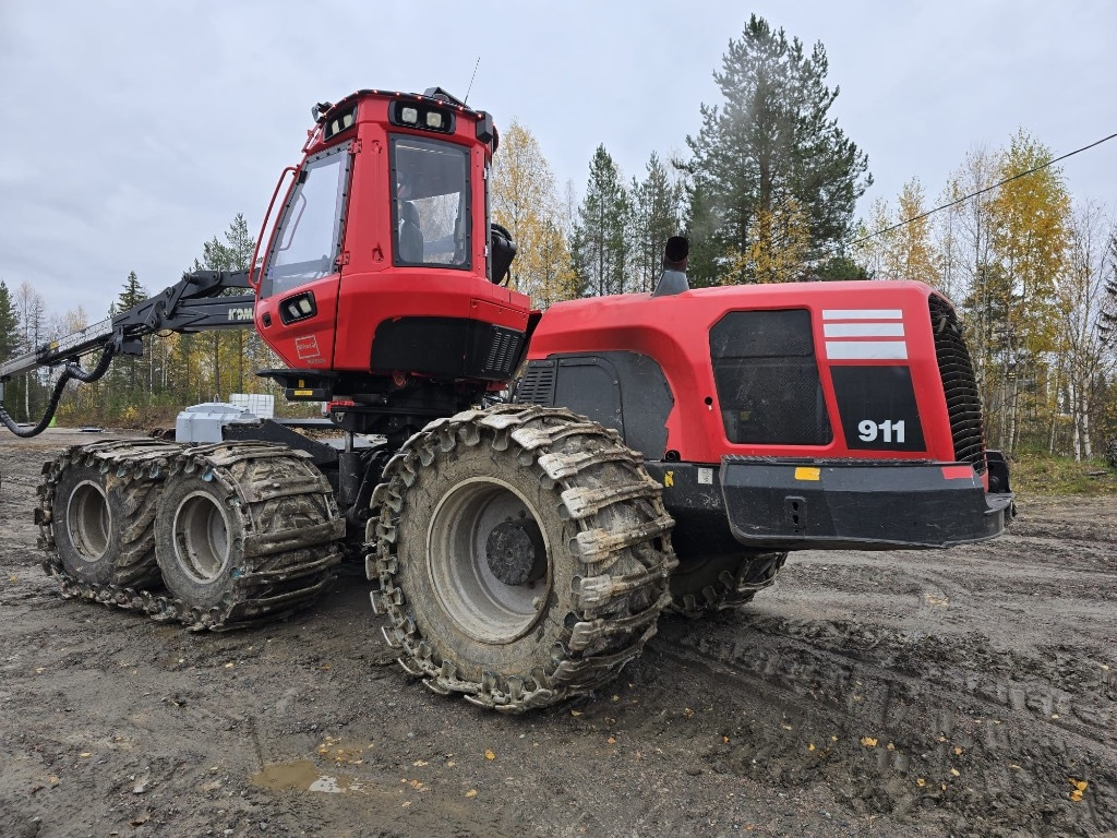 Komatsu 911.7 - Forestry harvester: picture 4 Komatsu 911.7 - Forestry harvester: picture 4