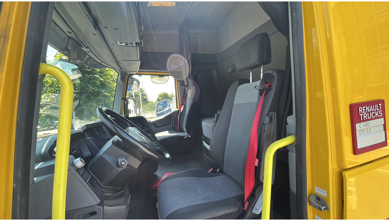 Renault C Cab 2.5 - Tractor unit: picture 4 Renault C Cab 2.5 - Tractor unit: picture 4