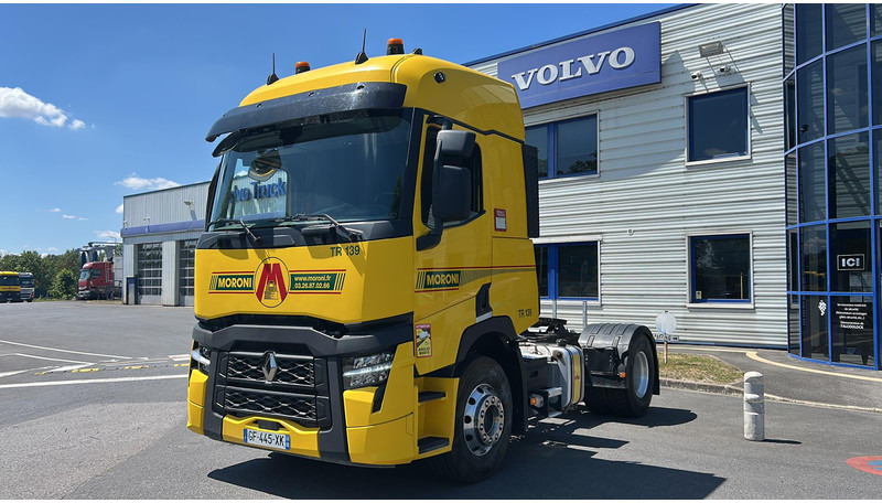 Renault T - Tractor unit: picture 1 Renault T - Tractor unit: picture 1