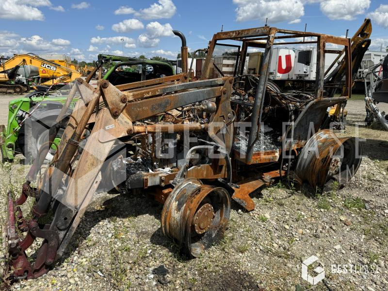 CASE JXU 95 - Farm tractor: picture 1 CASE JXU 95 - Farm tractor: picture 1