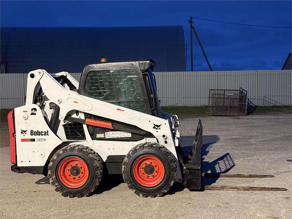 Bobcat S570 - Skid steer loader: picture 5 Bobcat S570 - Skid steer loader: picture 5