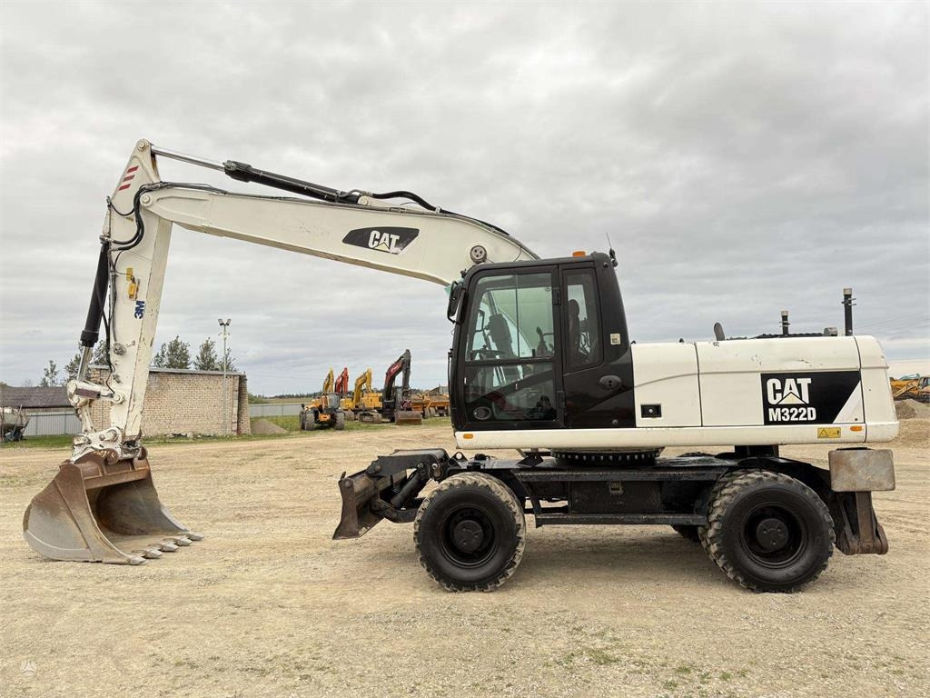 CAT M 322 D , 3D Trimble ready - Wheel excavator: picture 3 CAT M 322 D , 3D Trimble ready - Wheel excavator: picture 3