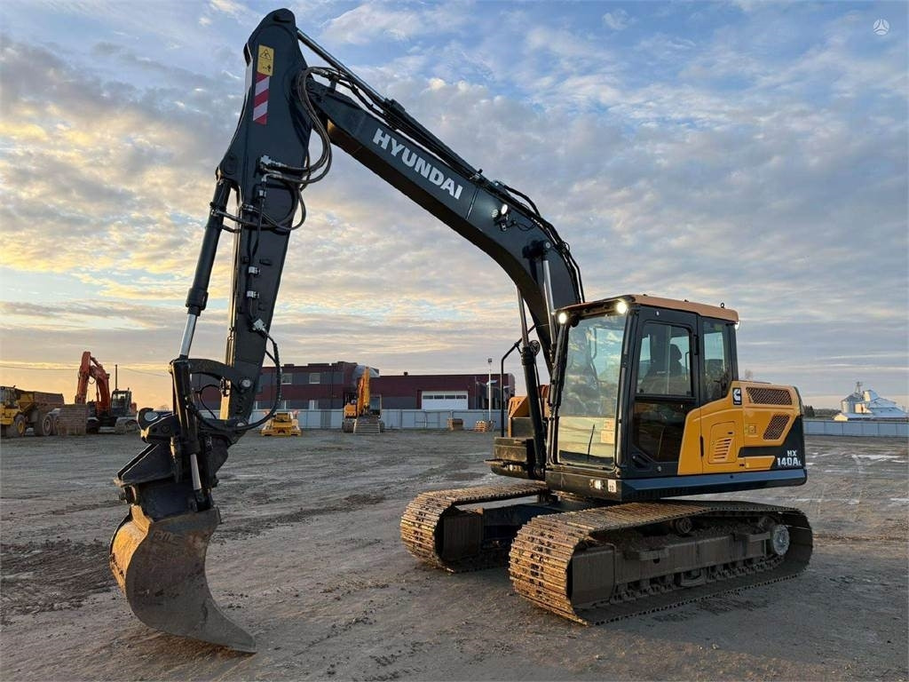 Hyundai HX 140 A L , 2270 H !!! - Crawler excavator: picture 2 Hyundai HX 140 A L , 2270 H !!! - Crawler excavator: picture 2