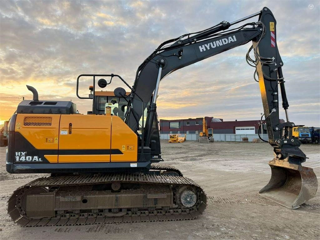 Hyundai HX 140 A L , 2270 H !!! - Crawler excavator: picture 5 Hyundai HX 140 A L , 2270 H !!! - Crawler excavator: picture 5