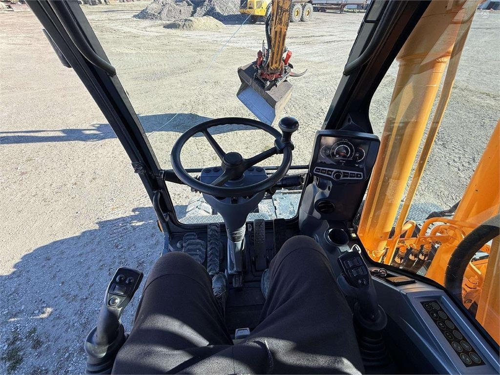 Wheel excavator Hyundai Robex 140 W-9A Rototilt + grap: picture 11 Wheel excavator Hyundai Robex 140 W-9A Rototilt + grap: picture 11