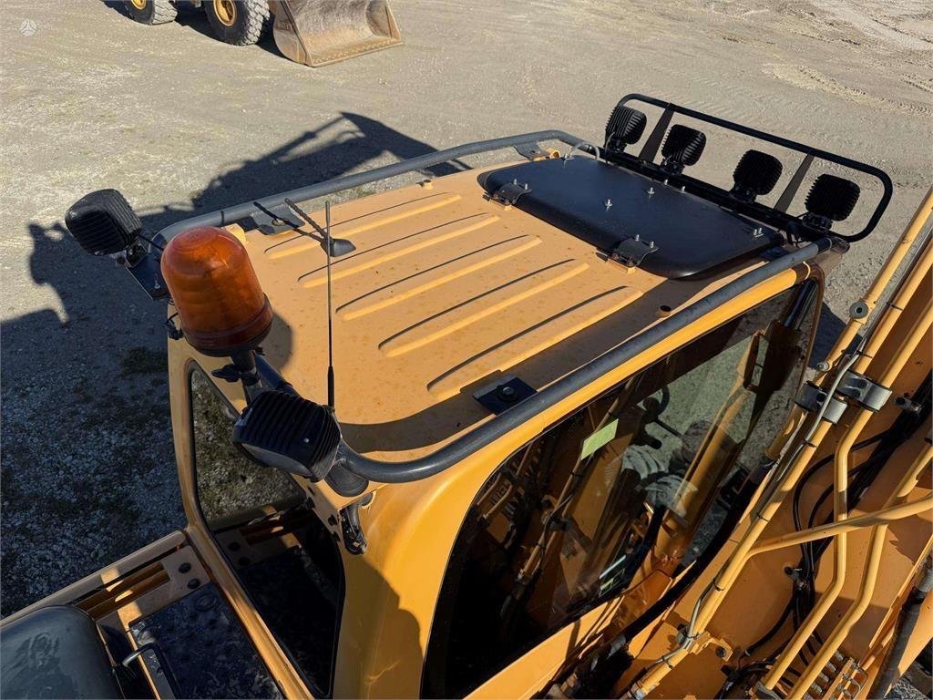 Wheel excavator Hyundai Robex 140 W-9A Rototilt + grap: picture 21 Wheel excavator Hyundai Robex 140 W-9A Rototilt + grap: picture 21