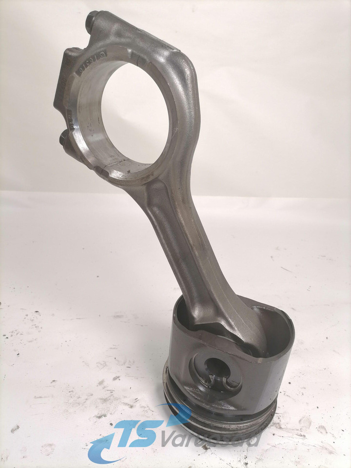 DAF Connecting rod + piston 1747552 - Piston/ Ring/ Bushing for Truck: picture 1 DAF Connecting rod + piston 1747552 - Piston/ Ring/ Bushing for Truck: picture 1