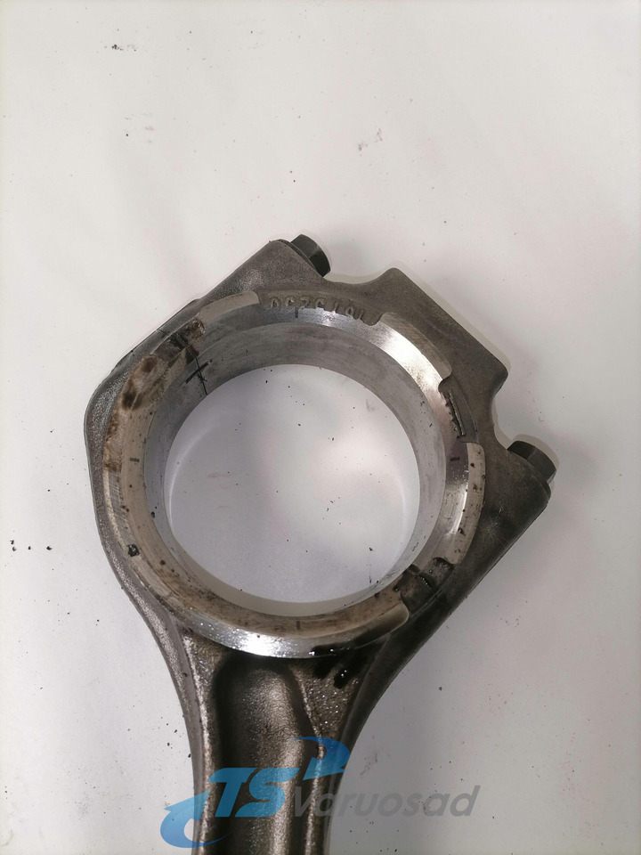 DAF Connecting rod + piston 1747552 - Piston/ Ring/ Bushing for Truck: picture 3 DAF Connecting rod + piston 1747552 - Piston/ Ring/ Bushing for Truck: picture 3