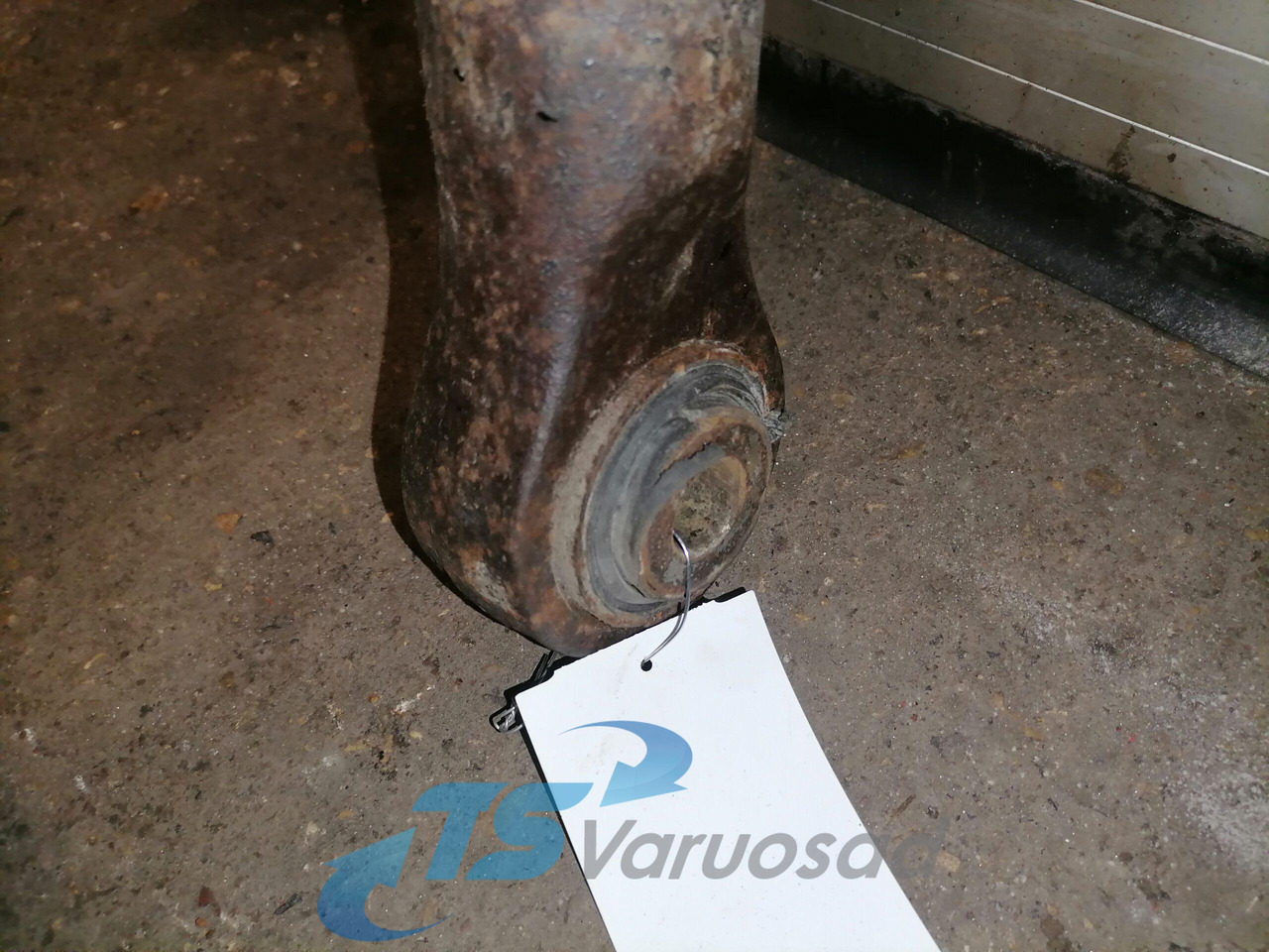 MAN Anti-roll bar 81437156116 - Anti-roll bar for Truck: picture 2 MAN Anti-roll bar 81437156116 - Anti-roll bar for Truck: picture 2