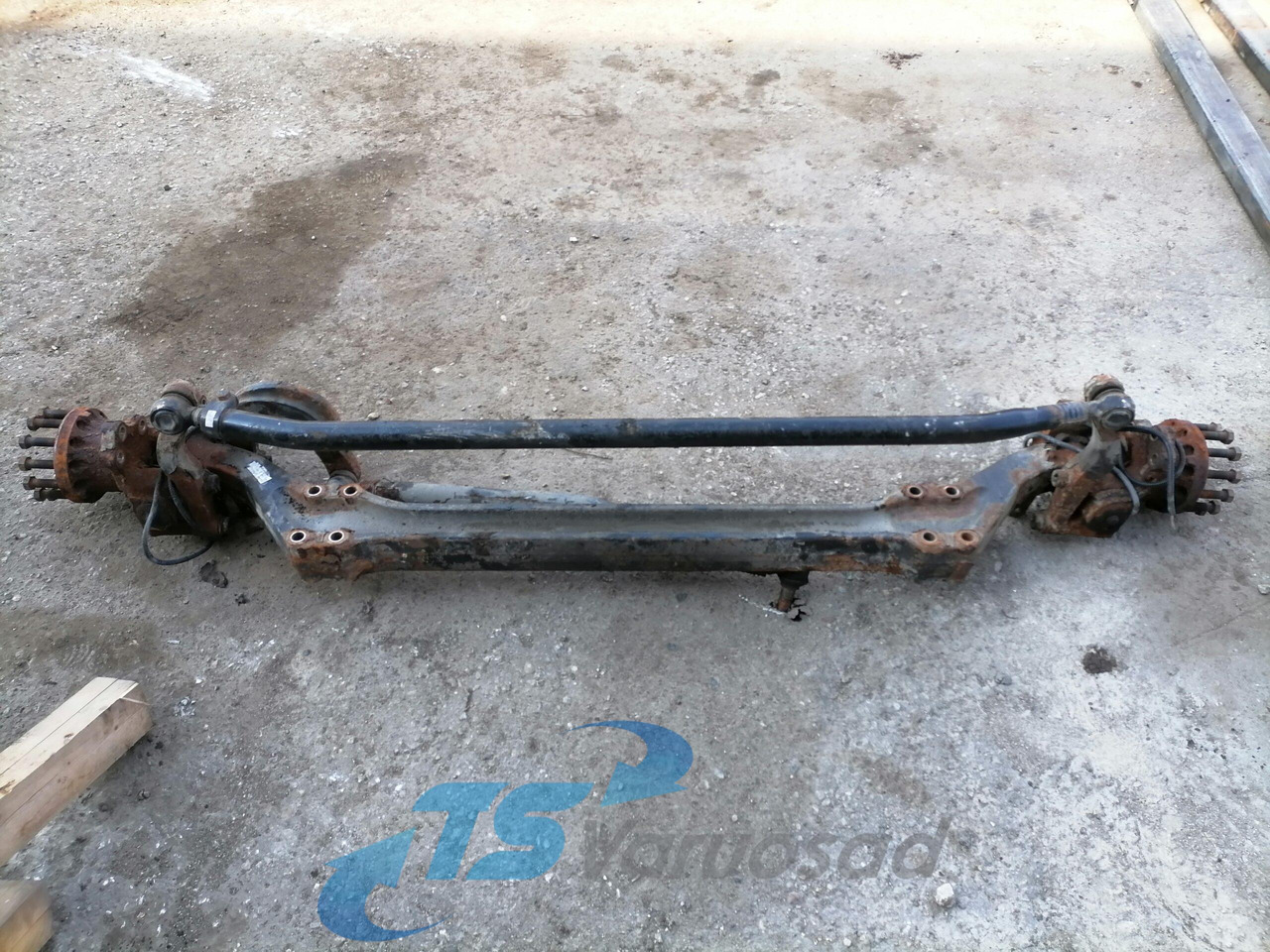 MAN Axel housing 81440017045 - Front axle for Truck: picture 2 MAN Axel housing 81440017045 - Front axle for Truck: picture 2