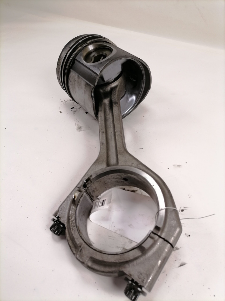 MAN Connecting rod + piston 51024006030 - Piston/ Ring/ Bushing for Truck: picture 4 MAN Connecting rod + piston 51024006030 - Piston/ Ring/ Bushing for Truck: picture 4