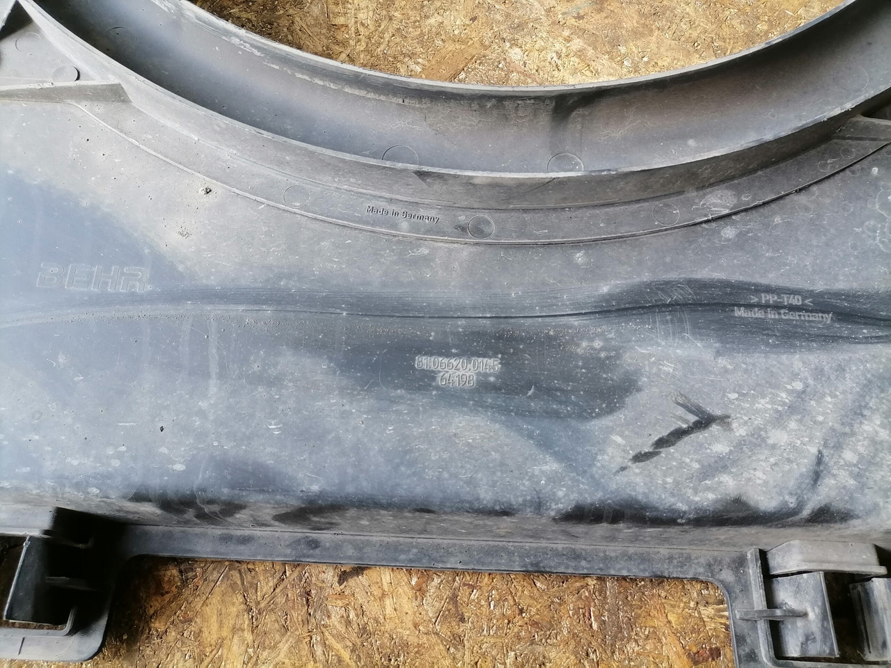 MAN Fan shroud 81066200145 - Radiator for Truck: picture 3 MAN Fan shroud 81066200145 - Radiator for Truck: picture 3