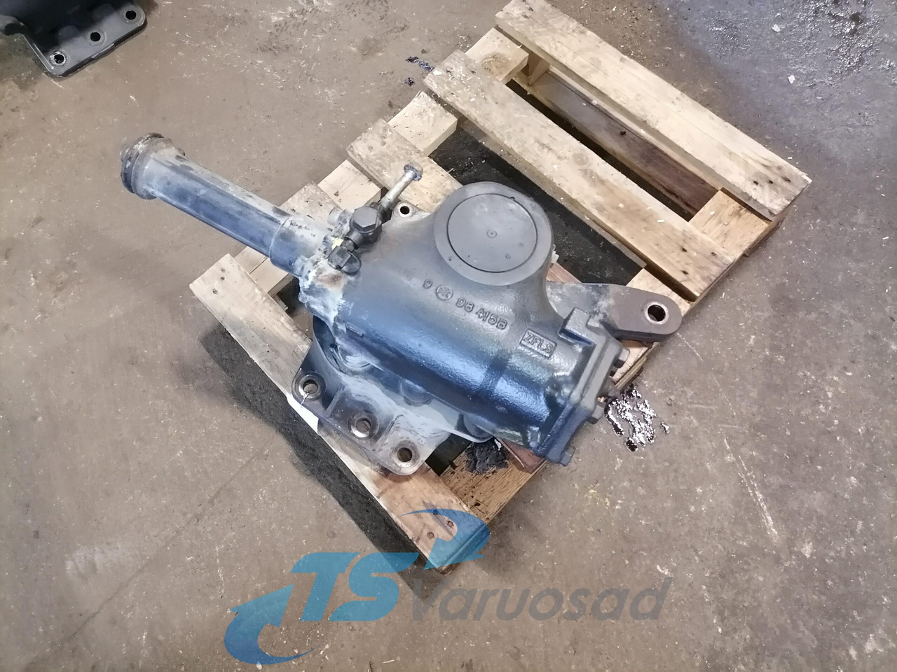 MAN Steering box 81462006427 - Steering gear for Truck: picture 1 MAN Steering box 81462006427 - Steering gear for Truck: picture 1
