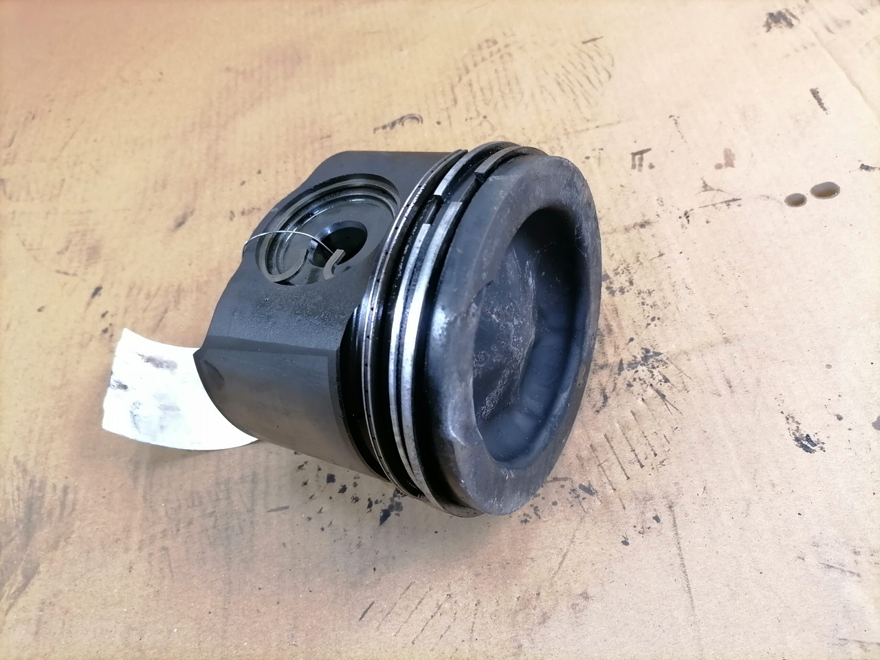 Mercedes-Benz Piston A4710371601 - Piston/ Ring/ Bushing for Truck: picture 3 Mercedes-Benz Piston A4710371601 - Piston/ Ring/ Bushing for Truck: picture 3