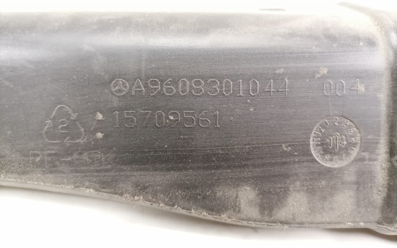 Mercedes-Benz Salongi õhutoru A9608301044 - Heating/ Ventilation for Truck: picture 2 Mercedes-Benz Salongi õhutoru A9608301044 - Heating/ Ventilation for Truck: picture 2