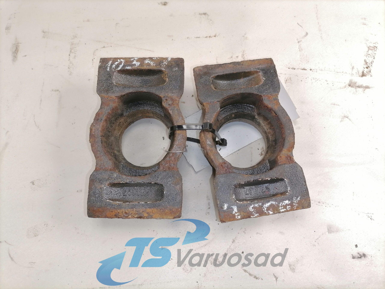 Mercedes-Benz Spring plate A9413310426 - Suspension for Truck: picture 2 Mercedes-Benz Spring plate A9413310426 - Suspension for Truck: picture 2