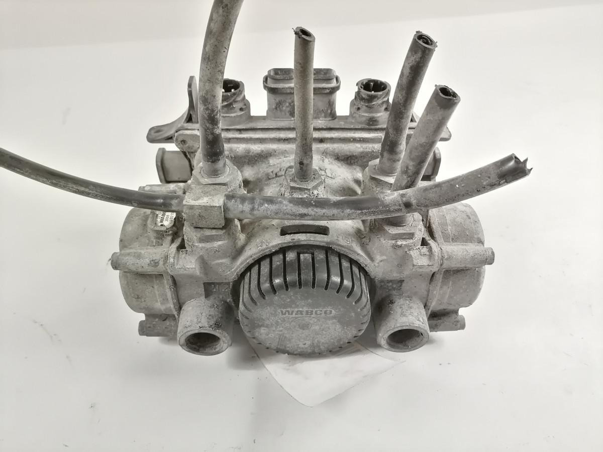 Rear axel brake pressure control valve 81521066039 - Brake valve for Truck: picture 3 Rear axel brake pressure control valve 81521066039 - Brake valve for Truck: picture 3