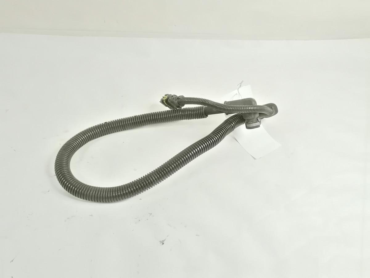 Scania ADBlue voolik 2432082 - Fuel system for Truck: picture 2 Scania ADBlue voolik 2432082 - Fuel system for Truck: picture 2