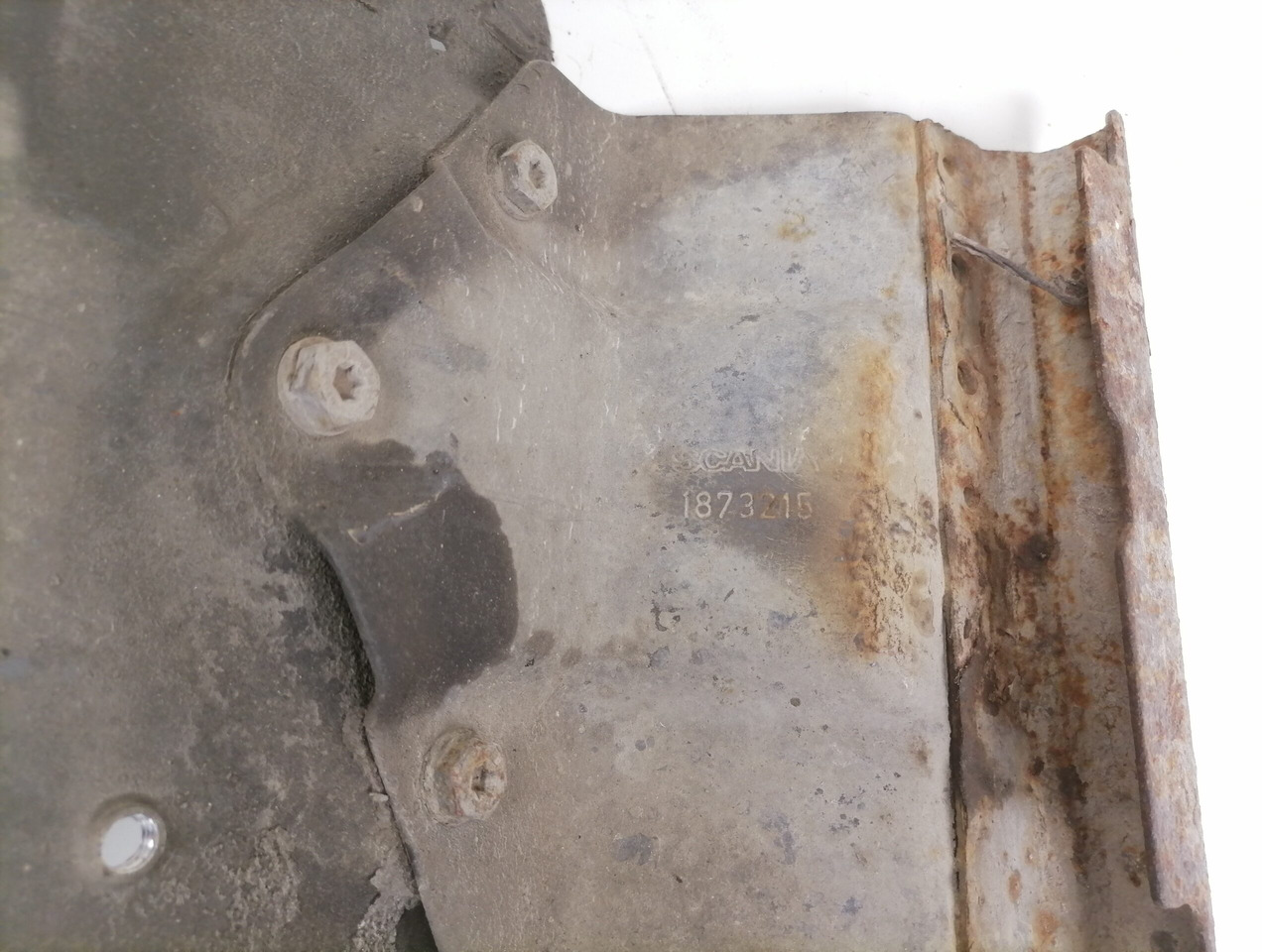 Scania Air dryer carrier plate 1544078 - Brake valve for Truck: picture 4 Scania Air dryer carrier plate 1544078 - Brake valve for Truck: picture 4