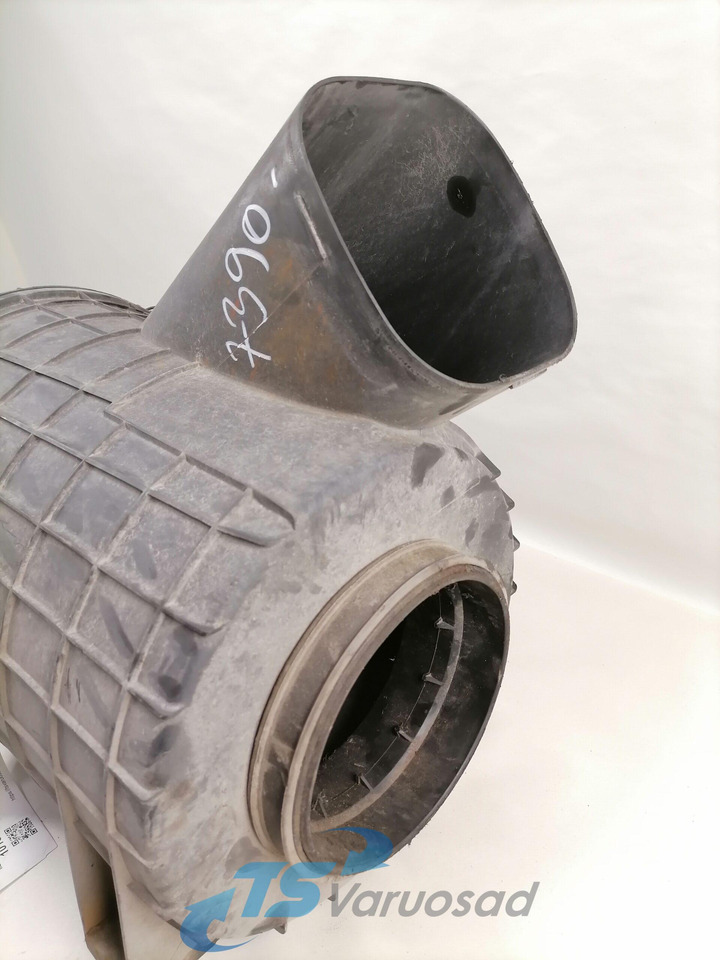 Scania Air filter housing 1335675 - Air intake system for Truck: picture 2 Scania Air filter housing 1335675 - Air intake system for Truck: picture 2