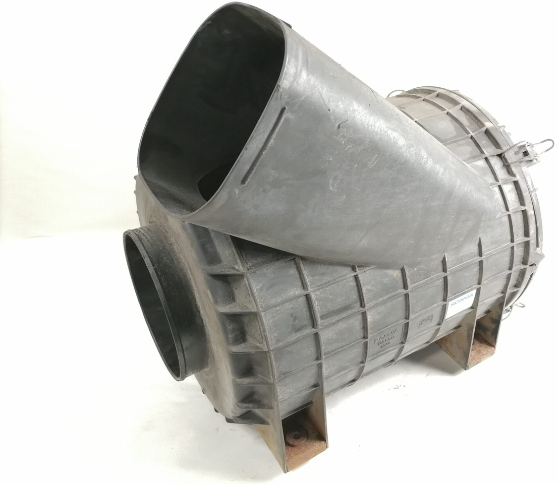 Scania Air filter housing 1335675 - Air intake system for Truck: picture 2 Scania Air filter housing 1335675 - Air intake system for Truck: picture 2
