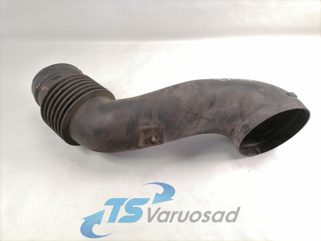 Scania Air intake 1472584 - Air intake system for Truck: picture 3 Scania Air intake 1472584 - Air intake system for Truck: picture 3