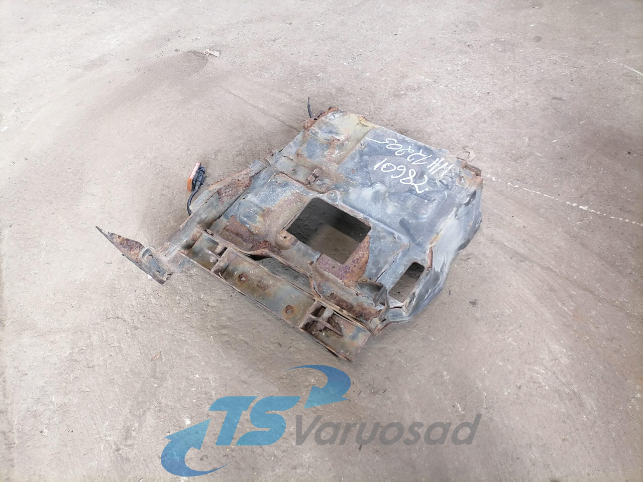Scania Battery box 2140666 - Battery for Truck: picture 5 Scania Battery box 2140666 - Battery for Truck: picture 5