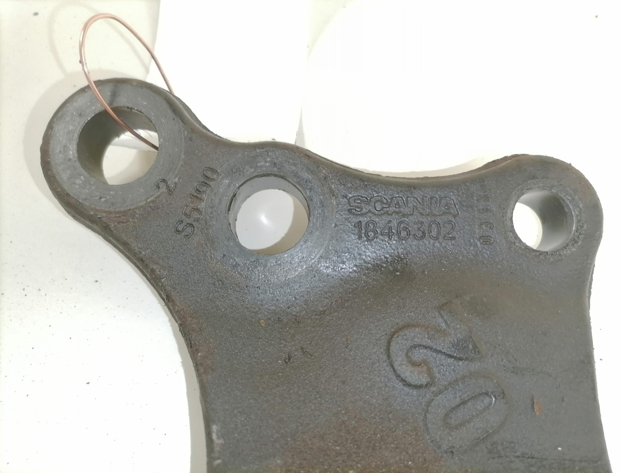 Scania Bracket 1846302 - Frame/ Chassis for Truck: picture 2 Scania Bracket 1846302 - Frame/ Chassis for Truck: picture 2