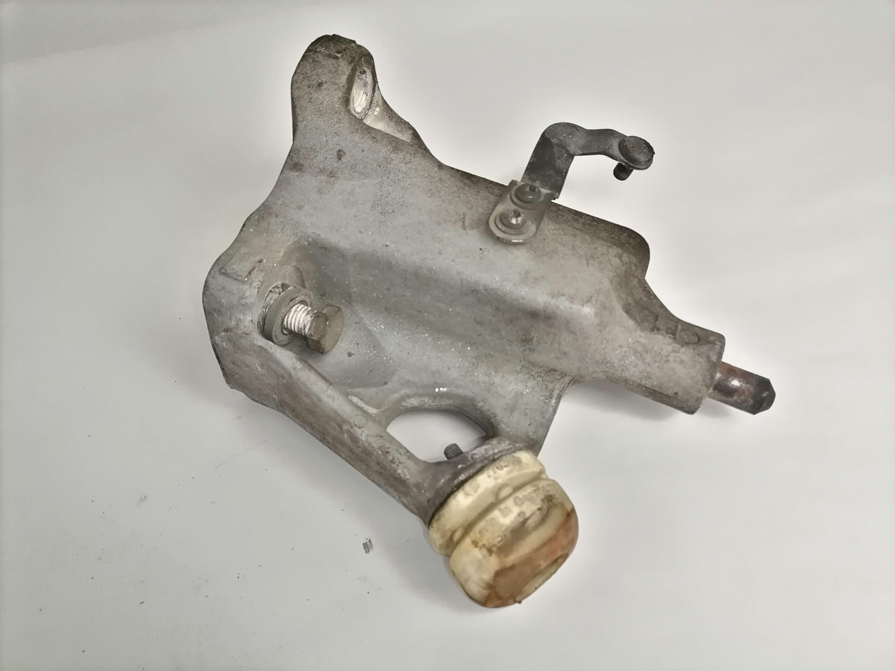 Scania Cab carrier 1788233 - Cab suspension for Truck: picture 5 Scania Cab carrier 1788233 - Cab suspension for Truck: picture 5