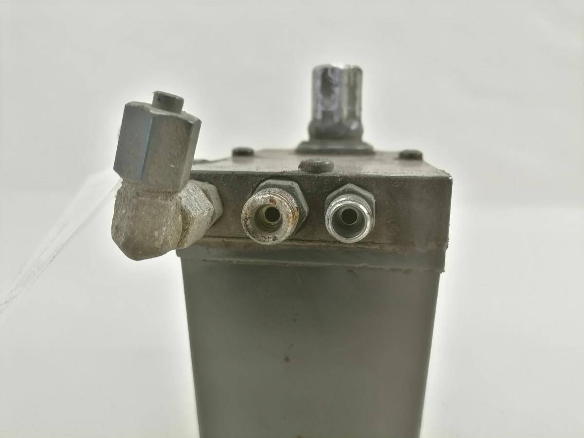 Scania Cab tilting pump 2081520 - Cab suspension for Truck: picture 5 Scania Cab tilting pump 2081520 - Cab suspension for Truck: picture 5