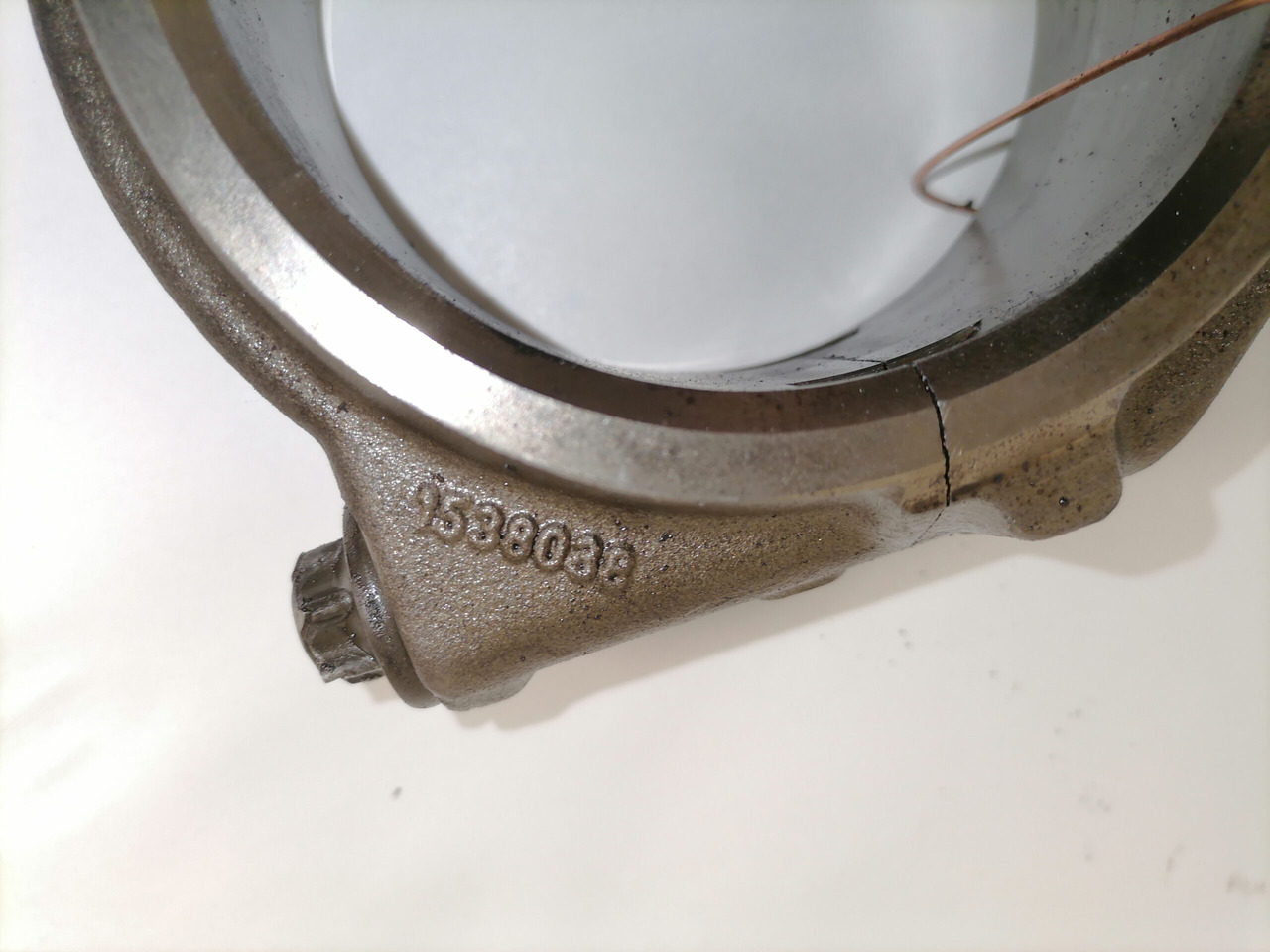 Scania Connecting rod 1538036 - Piston/ Ring/ Bushing for Truck: picture 3 Scania Connecting rod 1538036 - Piston/ Ring/ Bushing for Truck: picture 3