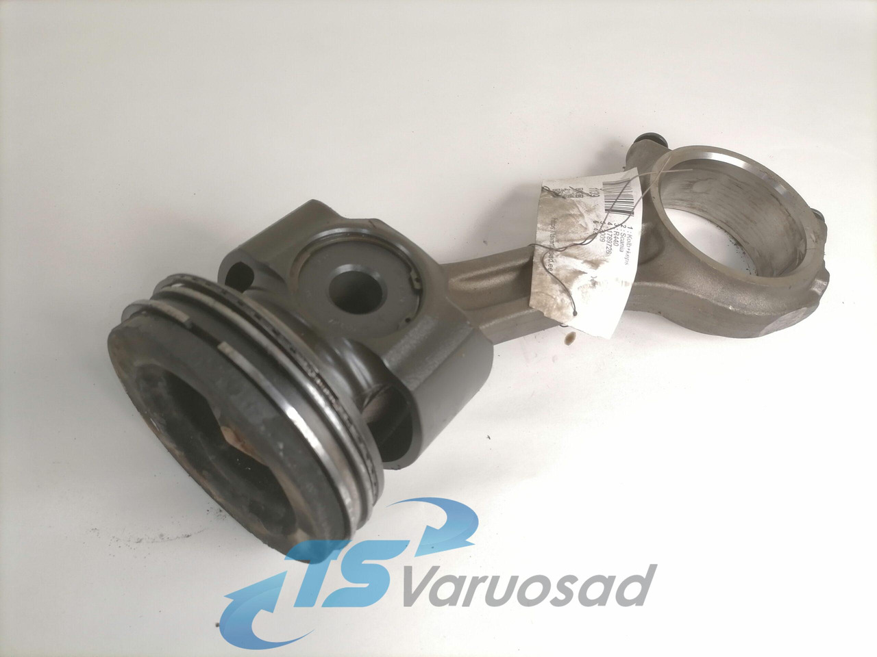 Scania Connecting rod + piston 1789726 - Piston/ Ring/ Bushing for Truck: picture 1 Scania Connecting rod + piston 1789726 - Piston/ Ring/ Bushing for Truck: picture 1