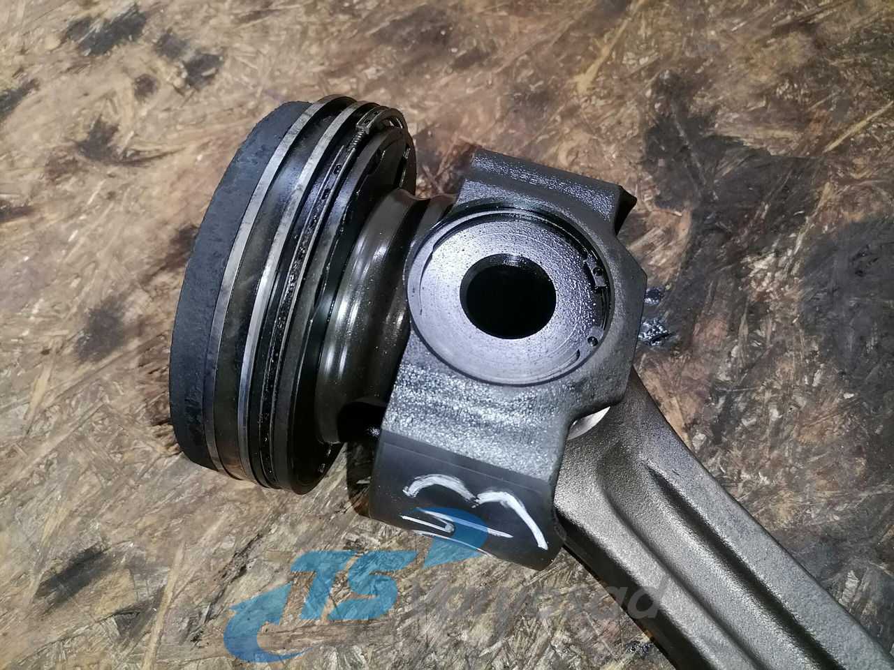 Scania Connecting rod + piston 2263286 - Piston/ Ring/ Bushing for Truck: picture 2 Scania Connecting rod + piston 2263286 - Piston/ Ring/ Bushing for Truck: picture 2