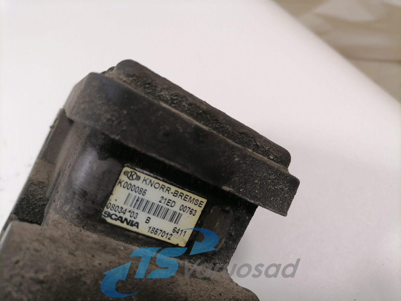 Scania EBS brake valve 1857012 - Brake valve for Truck: picture 4 Scania EBS brake valve 1857012 - Brake valve for Truck: picture 4