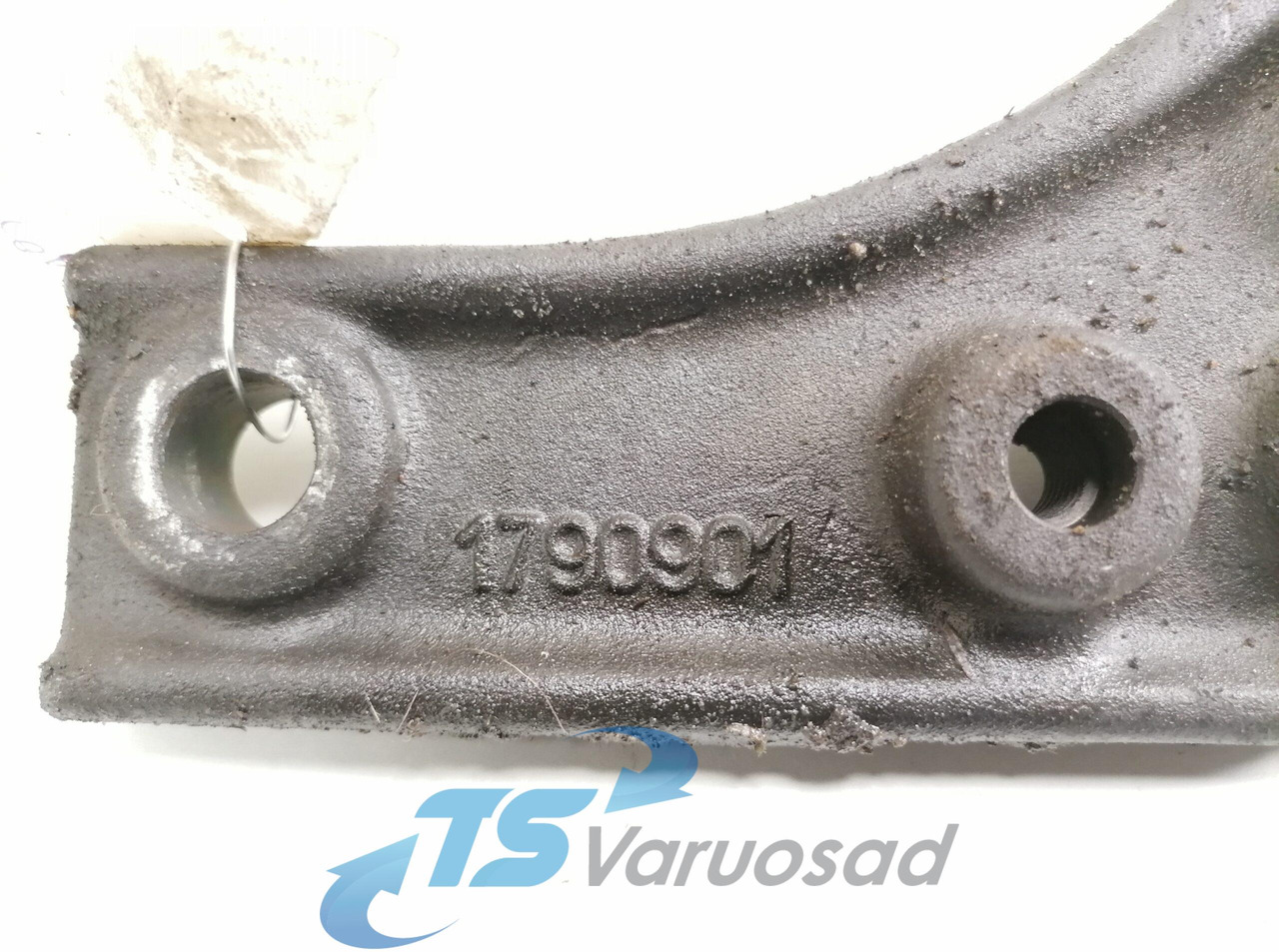 Scania Front bumper carrier 1790901 - Bumper for Truck: picture 2 Scania Front bumper carrier 1790901 - Bumper for Truck: picture 2