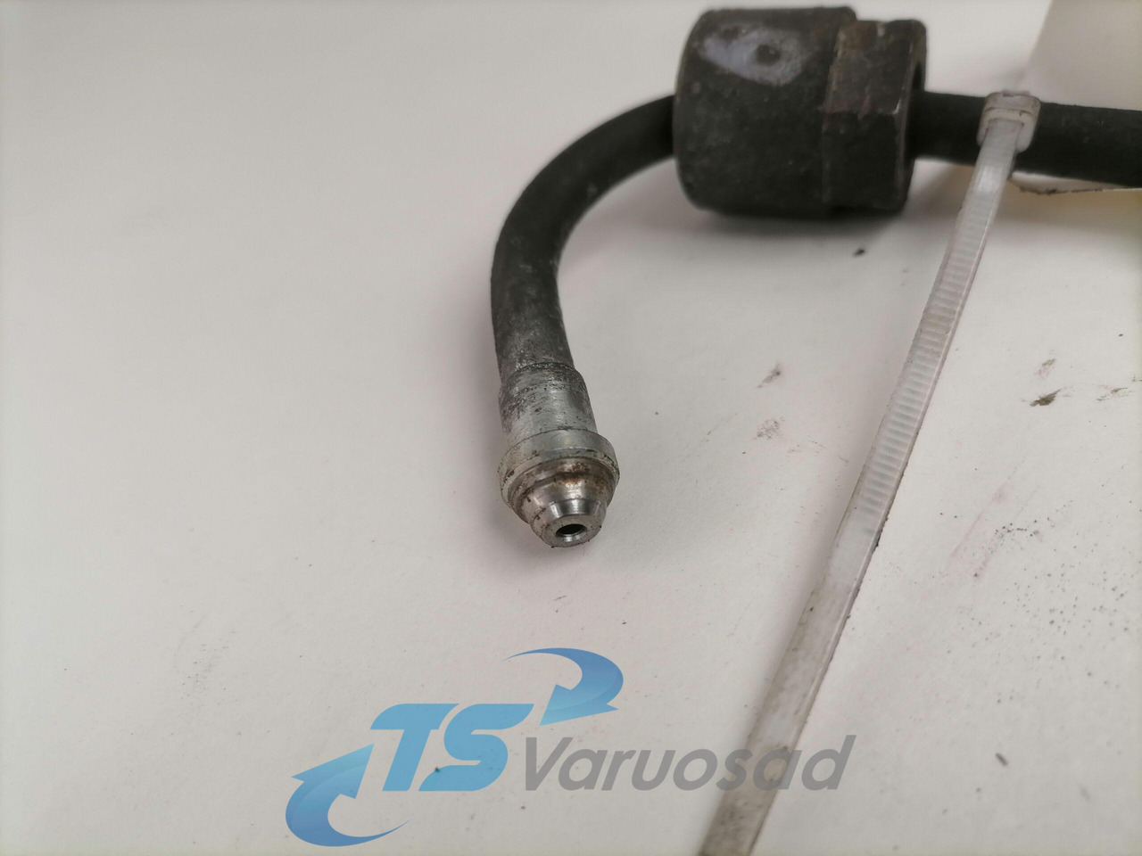 Scania Fuel pipe 1860541 - Fuel system for Truck: picture 3 Scania Fuel pipe 1860541 - Fuel system for Truck: picture 3