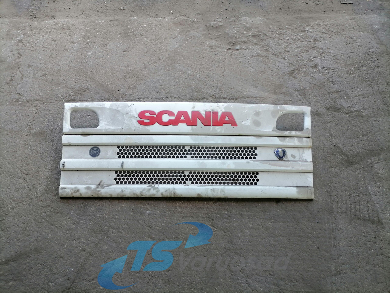 Scania Grille panel 1597571 - Grill for Truck: picture 1 Scania Grille panel 1597571 - Grill for Truck: picture 1