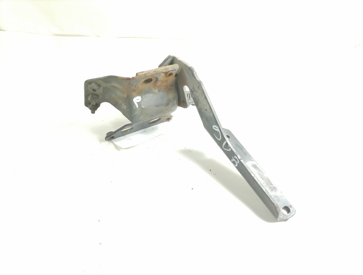 Scania Grille panel hinge 1785547 - Grill for Truck: picture 2 Scania Grille panel hinge 1785547 - Grill for Truck: picture 2