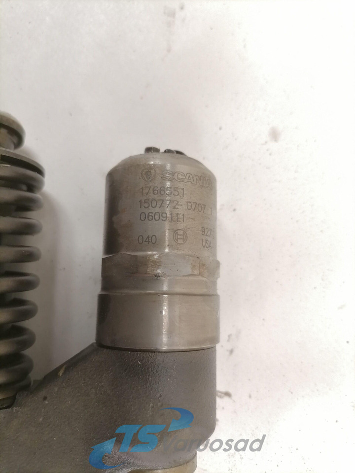 Scania Injector 1766551 - Fuel pump for Truck: picture 3 Scania Injector 1766551 - Fuel pump for Truck: picture 3