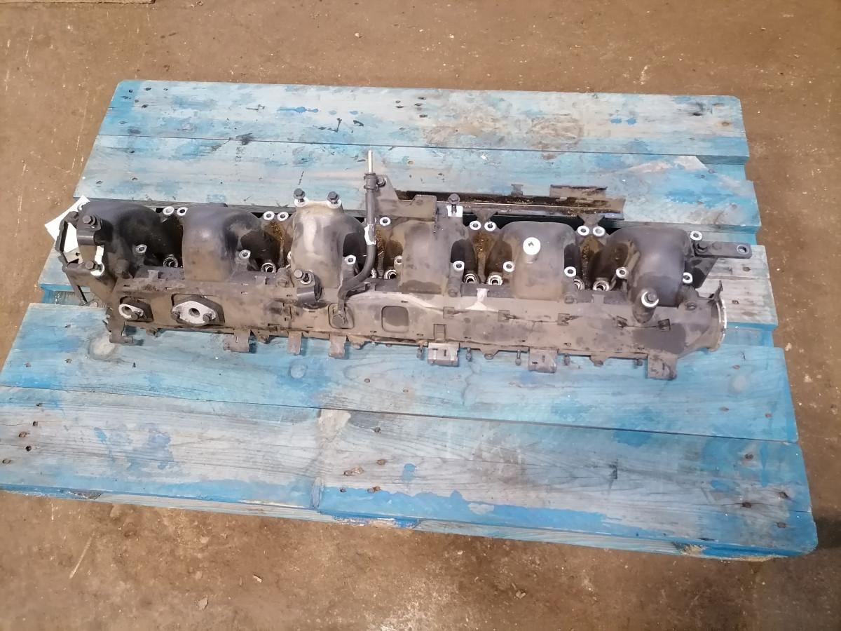 Scania Intake mainfold 2360430 - Intake manifold for Truck: picture 4 Scania Intake mainfold 2360430 - Intake manifold for Truck: picture 4