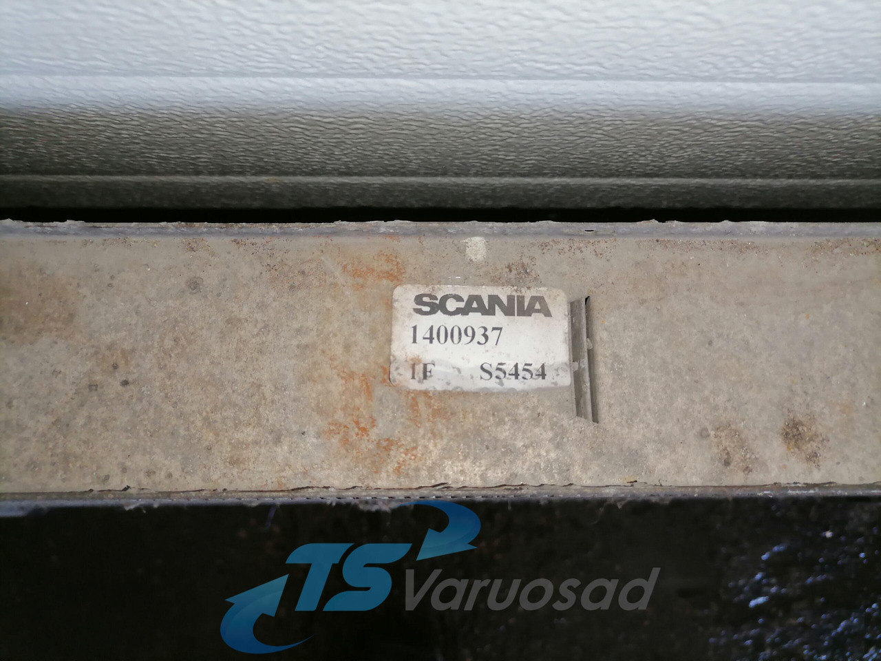 Scania Intercooler radiator 1400937 - Intercooler for Truck: picture 5 Scania Intercooler radiator 1400937 - Intercooler for Truck: picture 5