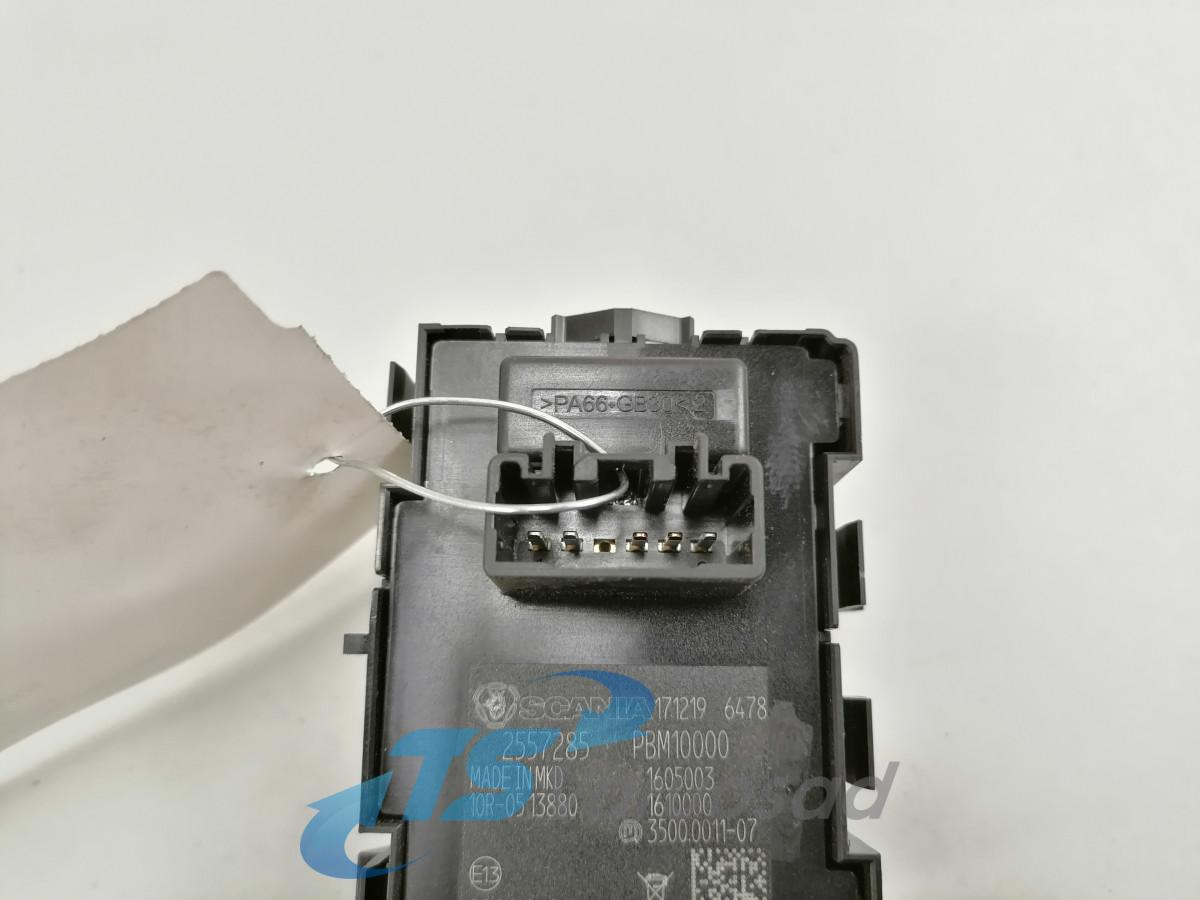 Scania Lülitite moodul 2557285 - Cab for Truck: picture 5 Scania Lülitite moodul 2557285 - Cab for Truck: picture 5