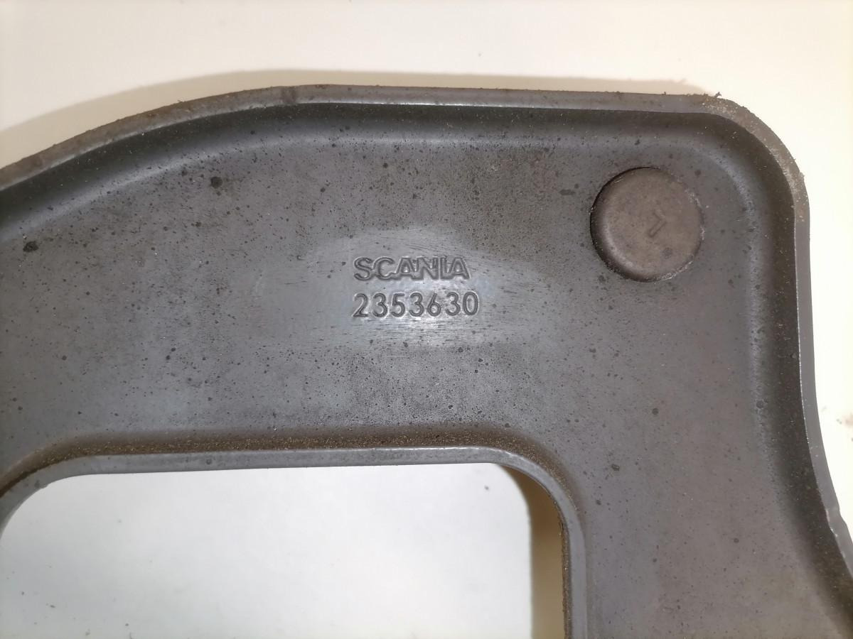 Scania Mudguard bracket 2353630 - Universal part for Truck: picture 4 Scania Mudguard bracket 2353630 - Universal part for Truck: picture 4