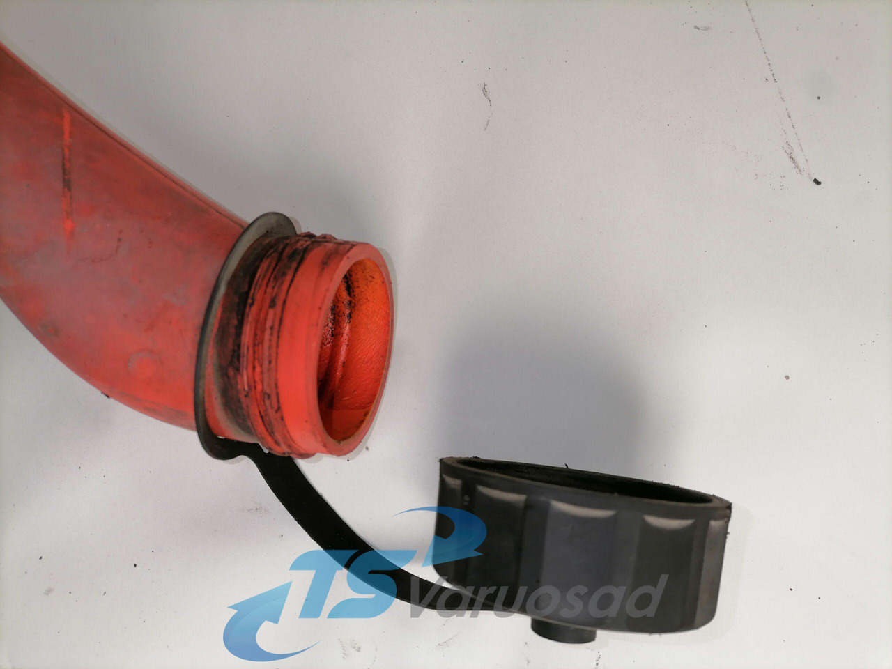 Scania Oil pipe 1724875 - Engine and parts for Truck: picture 3 Scania Oil pipe 1724875 - Engine and parts for Truck: picture 3