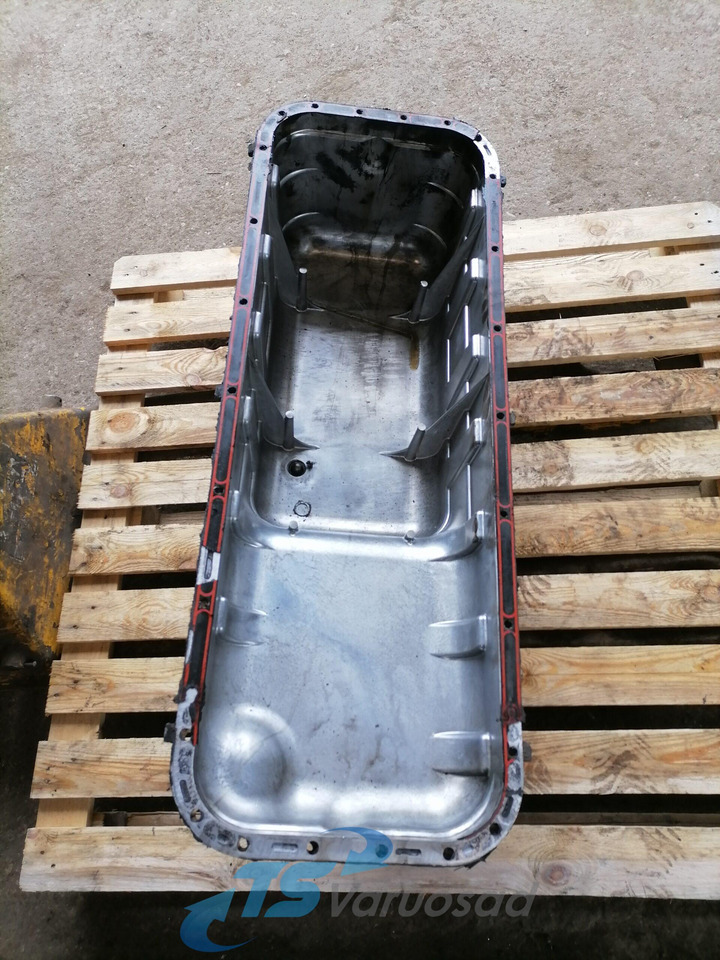 Scania Oil sump 1795439 - Oil pan for Truck: picture 2 Scania Oil sump 1795439 - Oil pan for Truck: picture 2