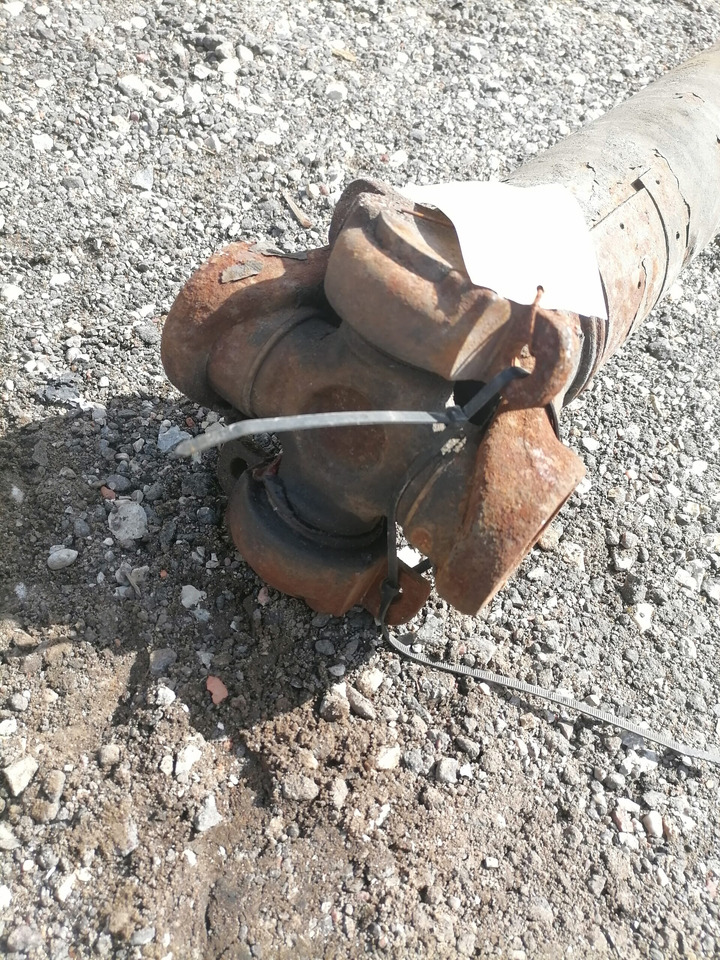 Scania Propeller shaft 1758598 - Propeller shaft for Truck: picture 3 Scania Propeller shaft 1758598 - Propeller shaft for Truck: picture 3