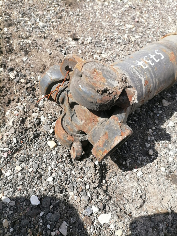 Scania Propeller shaft 1758598 - Propeller shaft for Truck: picture 4 Scania Propeller shaft 1758598 - Propeller shaft for Truck: picture 4