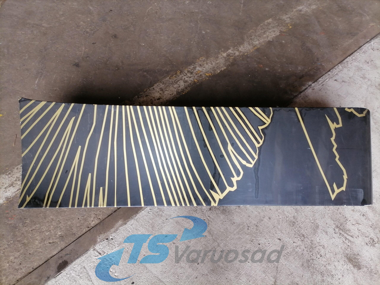 Scania Scania cab wind deflector, right side 1532462 - Aerodynamics/ Spoiler for Truck: picture 1 Scania Scania cab wind deflector, right side 1532462 - Aerodynamics/ Spoiler for Truck: picture 1