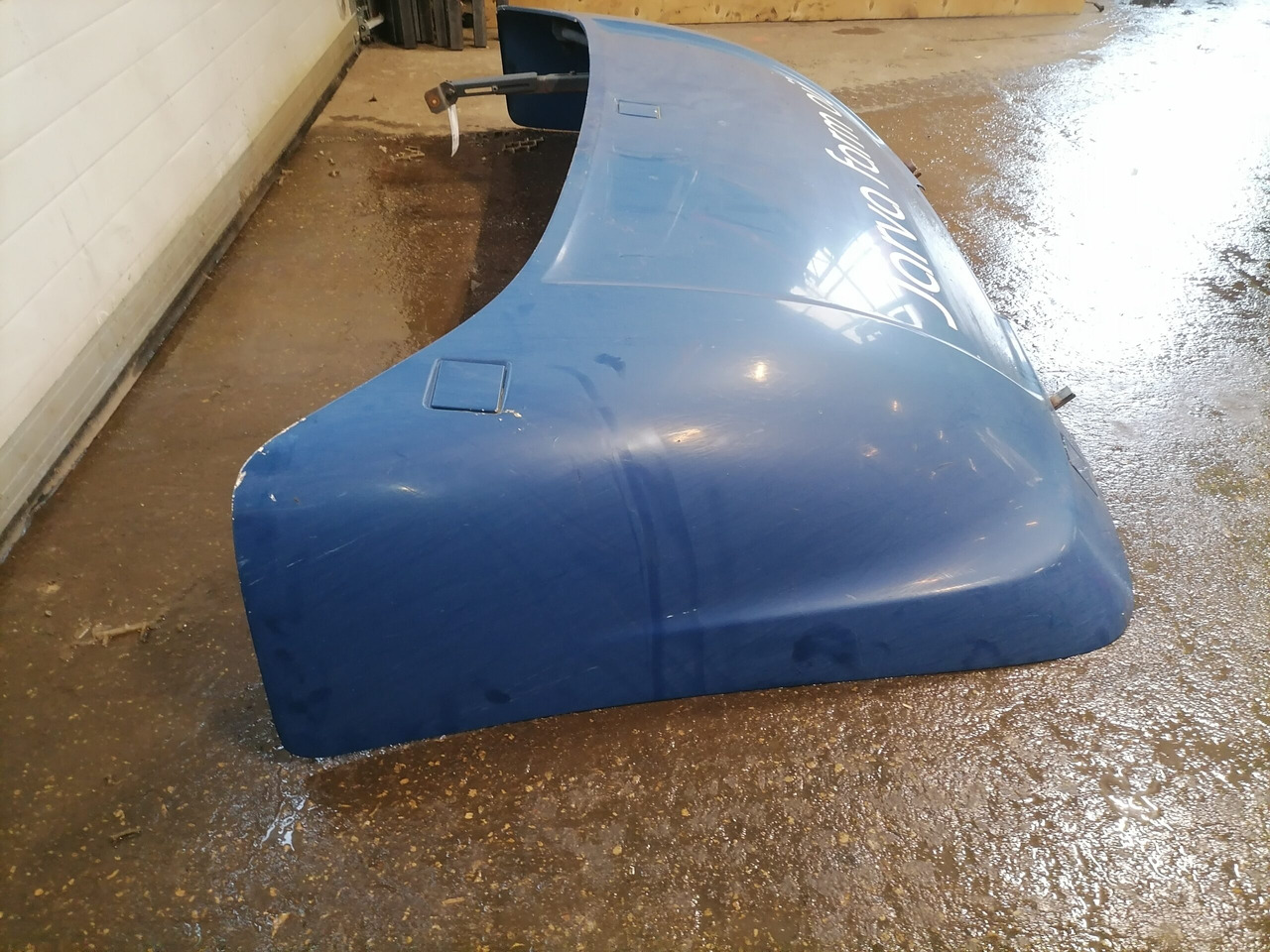 Scania Scania cab wind deflector, roof 1757973 - Aerodynamics/ Spoiler for Truck: picture 4 Scania Scania cab wind deflector, roof 1757973 - Aerodynamics/ Spoiler for Truck: picture 4