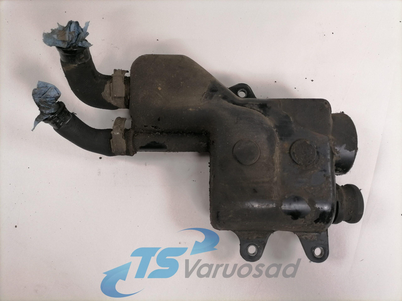 Scania Scania steering oil tank 1461351 - Steering hose for Truck: picture 3 Scania Scania steering oil tank 1461351 - Steering hose for Truck: picture 3